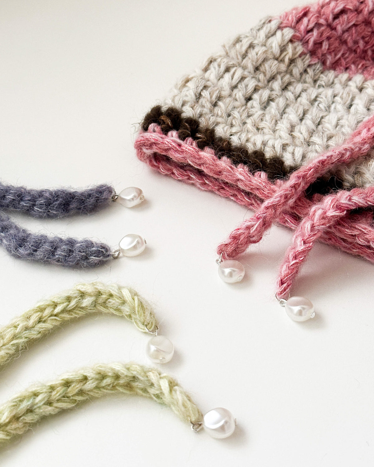 YÌNG Color-Block Earflap Hat | Crochet Kit